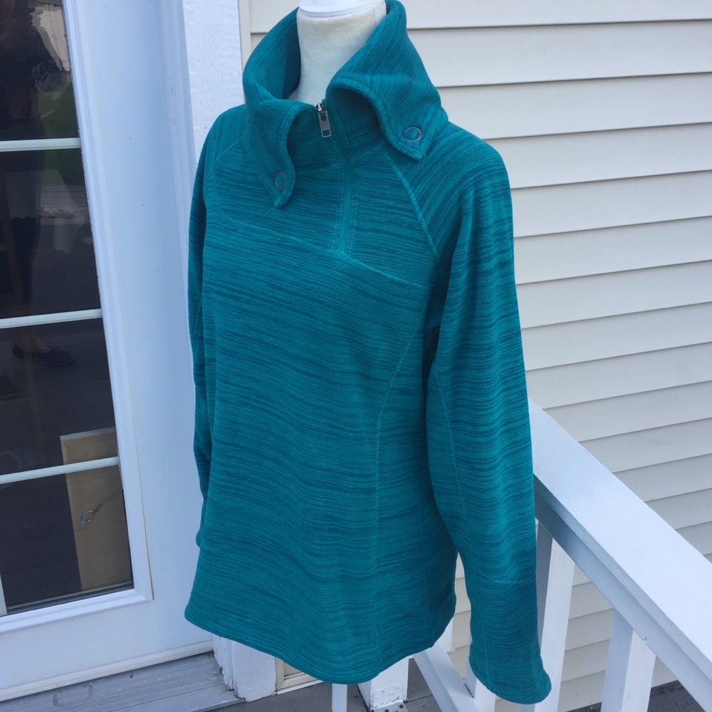 Avalanche Fleece Top. size M